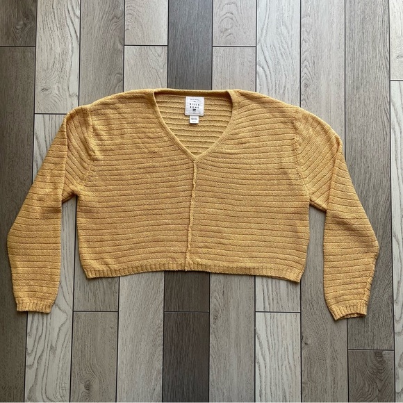 Billabong Cozy Mustard V-Neck Sweater - Picture 1 of 5